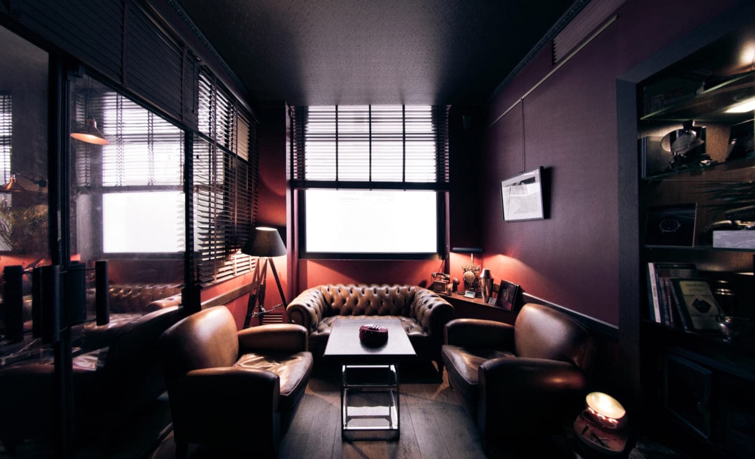 Coffee Lounge & Conference Room