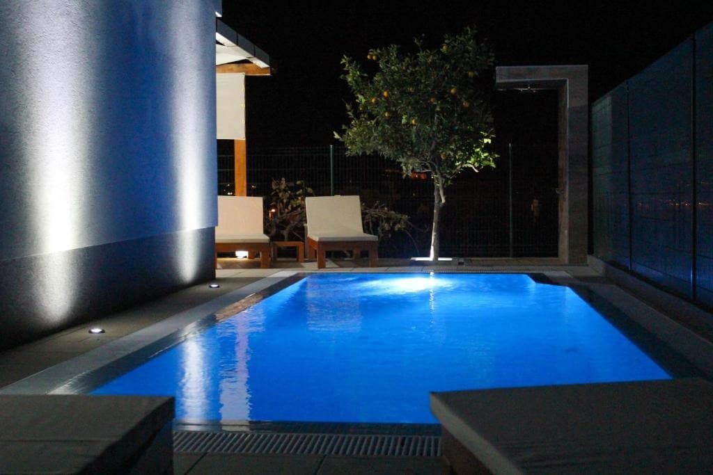 Private Pools
