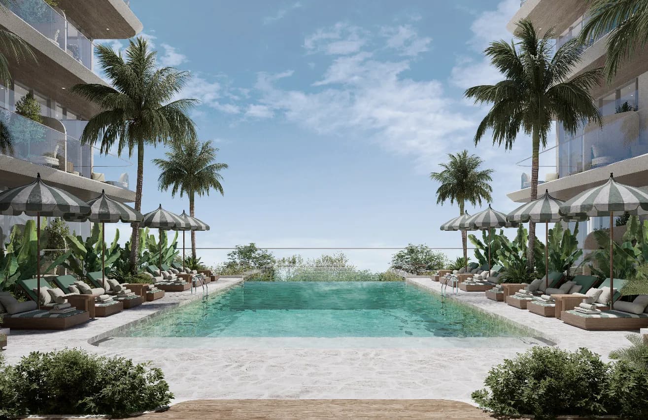 Courtyard Resort-style Pool